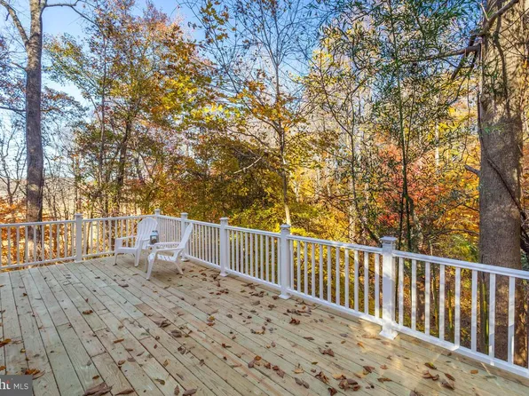7509 E St, Chesapeake Beach, MD 20732