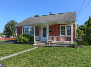 1477 E Walnut St, Annville, PA 17003