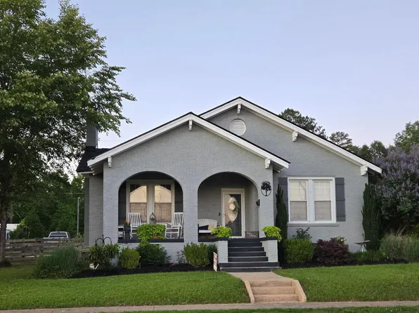 211 Duke St, Ninety Six, SC 29666