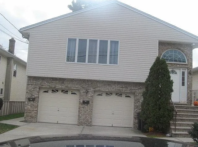 90 Garfield Ave #1