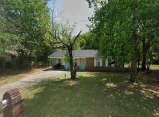 205 Athens St, Warner Robins, GA 31088