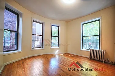 Rented by Metropolitan Realty