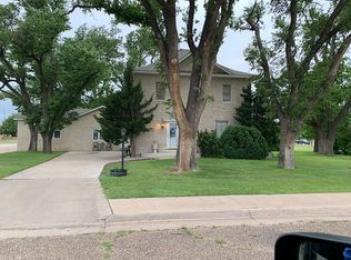 1022 S 3rd St, Texhoma, TX 73960