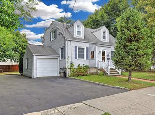 255 Houston Ave, Bridgeport, CT 06606