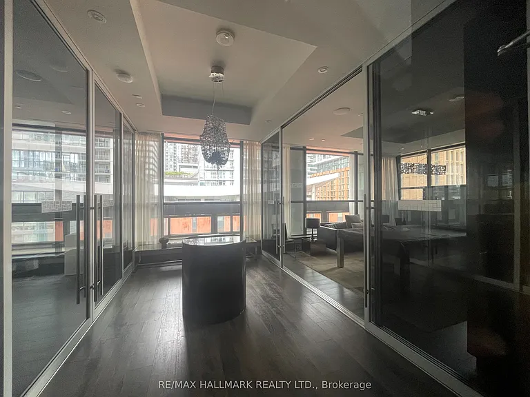 290 Adelaide St W #3509 — Photo 35