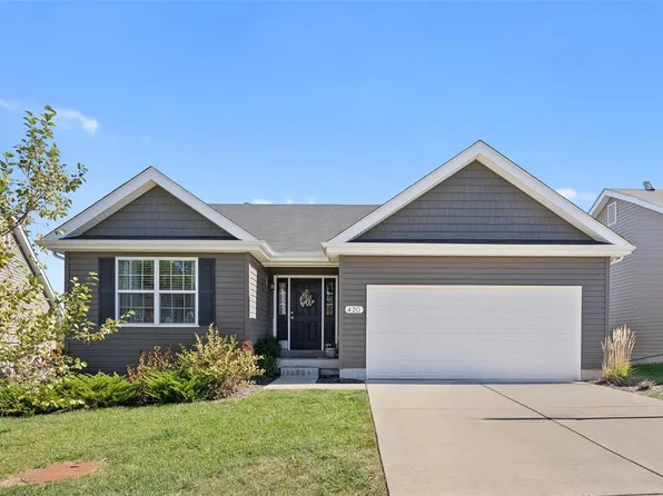 420 Cozy Pines Dr, Lake Saint Louis, MO 63367