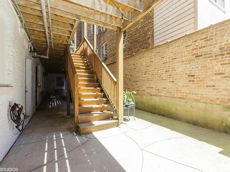 743 W Belden Ave #A — Photo 15