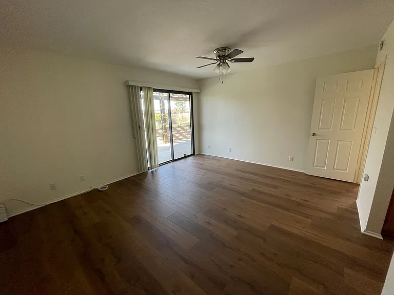 19230 Elm Dr — Photo 5