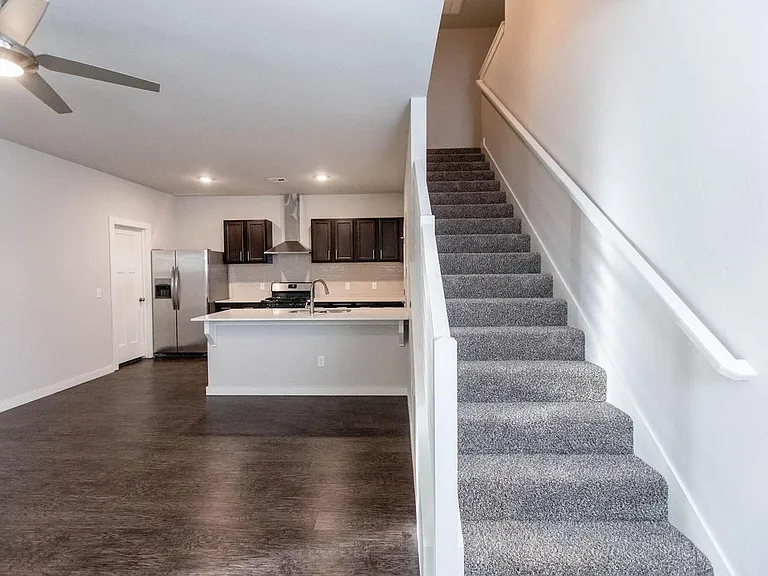 2224 Buena Vida Ln — Photo 5