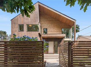 3646 34th Ave W, Seattle, WA 98199