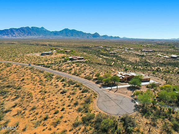 4th image of 657 E Canyon Rock Rd