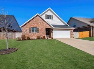 3704 SW Mistletoe Ave, Bentonville, AR 72713