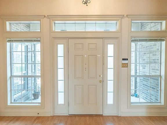 5th image of 23621 Parkview Dr