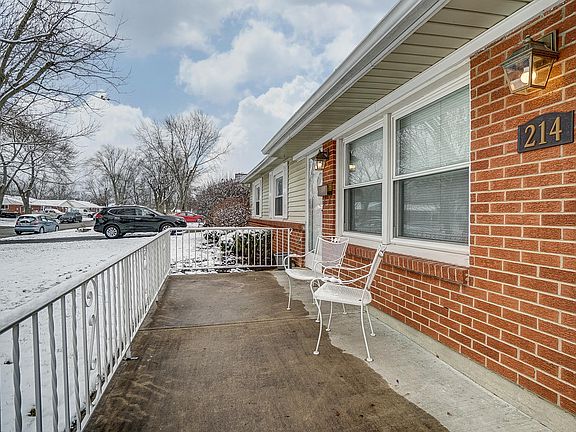 5th image of 214 W Boitnott Dr