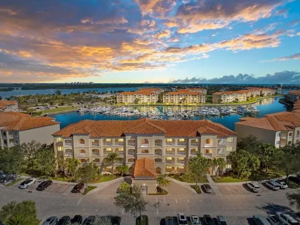 13 Harbour Isle Drive W #Ph2, Fort Pierce, FL 34949