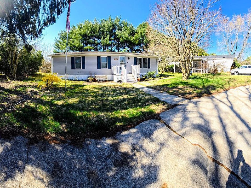 1st image of 17266 Ridge Line Dr