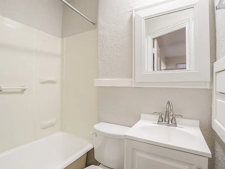 Palisade Apartments — Photo 33