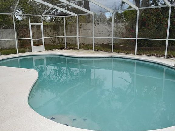 2nd image of 5026 Paloma Dr