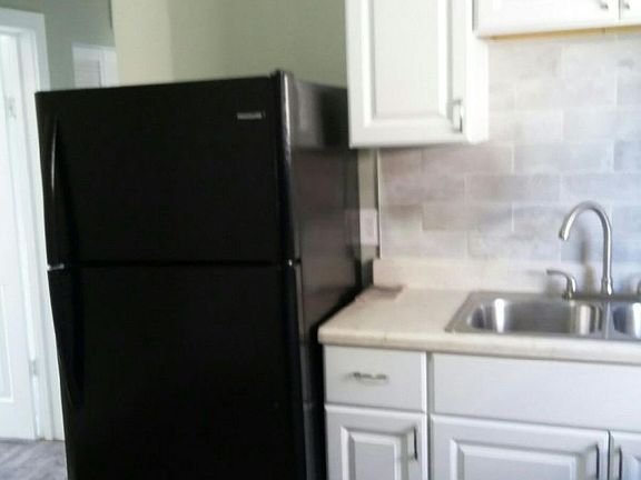 5th image of 3839 W West End Ave #1