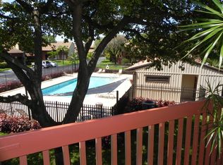 461 SE 14th St, Dania, FL 33004