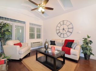 1003 W Main St APT 201, Urbana, IL 61801