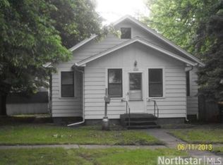 1320 14th St E, Glencoe, MN 55336
