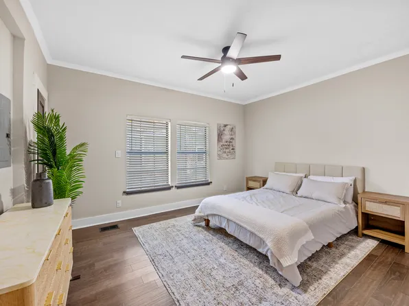 1306 E Gonzalez St #A, Pensacola, FL 32501