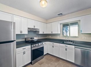140 Thompson St APT 25G, New Haven, CT 06513
