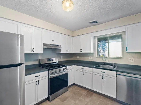 140 Thompson St APT 25G, New Haven, CT 06513