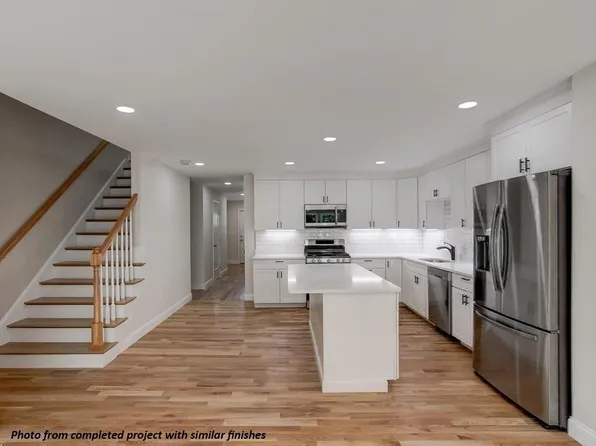 79 School St #2, Lowell, MA 01854