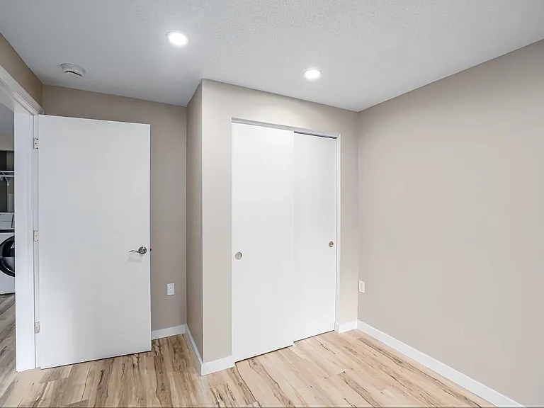 48A311 Avonwood Rd #311 — Photo 5