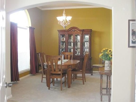 4th image of 21719 Cozy Hollow Ln