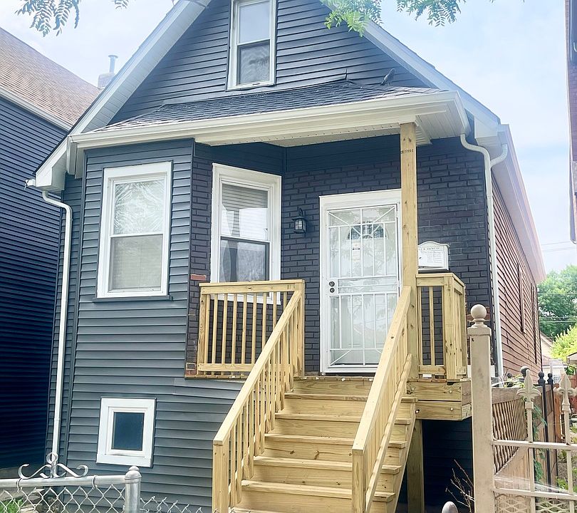 2nd image of 1722 N Keeler Ave