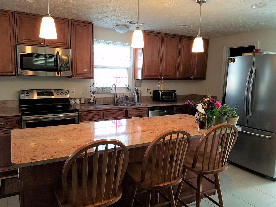 1st image of 13822 Baywood Ct