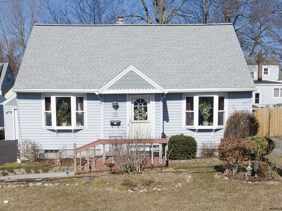 1st image of 15 N Elmhurst Ave