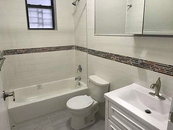 5th image of 598 Marcy Ave APT 2R
