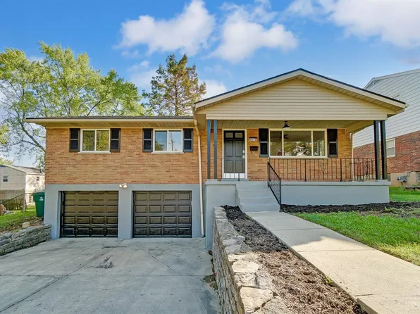 1237 Oak Knoll Dr, Cincinnati, OH 45224