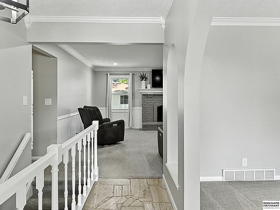 4th image of 13556 Stanford St