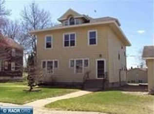 321 8th St NE, Chisholm, MN 55719