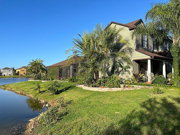 4th image of 3885 Marietta Way