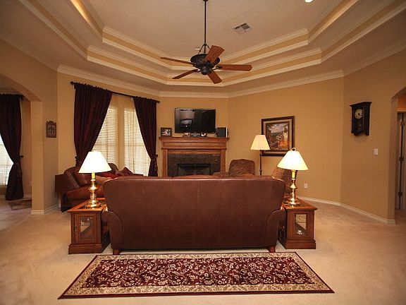 4th image of 6365 Benton Ln