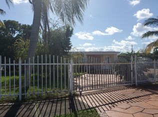 10960 SW 42nd Ter, Miami, FL 33165