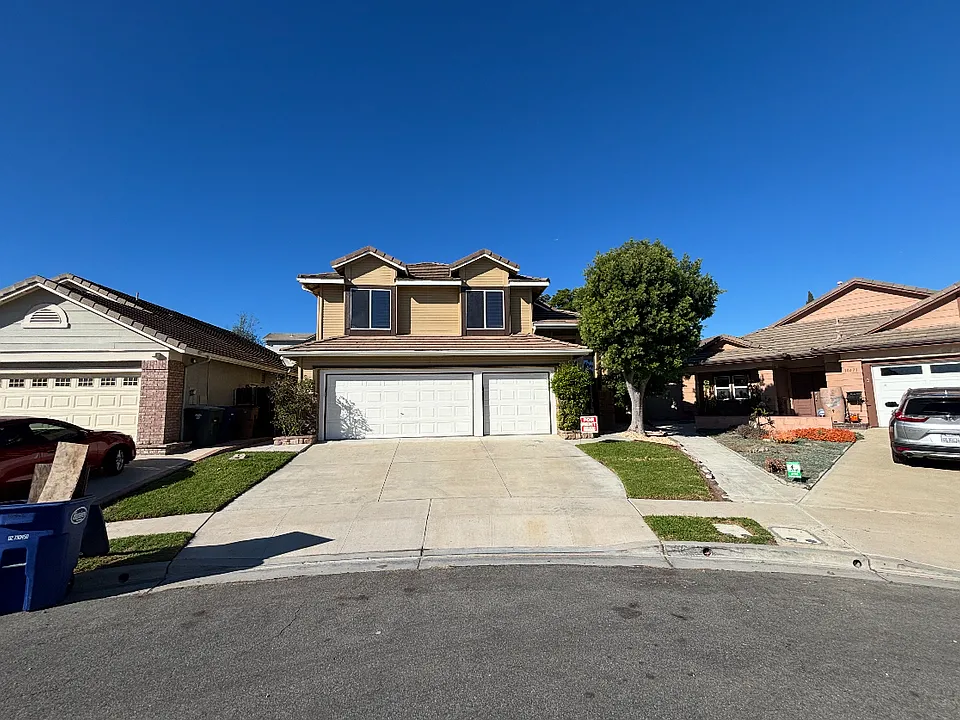 10463 Graham Ct