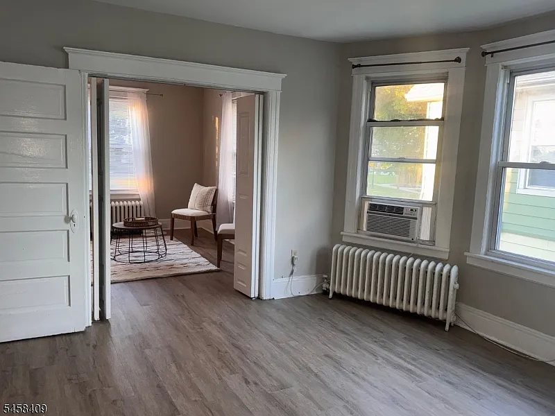 2 bed, 1.0 bath, $2,300 — Photo 4