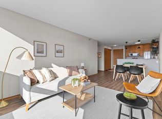 433 S 7th St APT 2126, Minneapolis, MN 55415