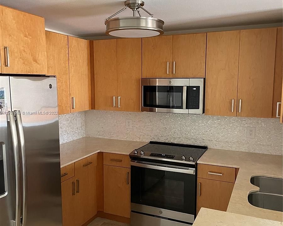 1st image of 10 Aragon Ave Suite 1113