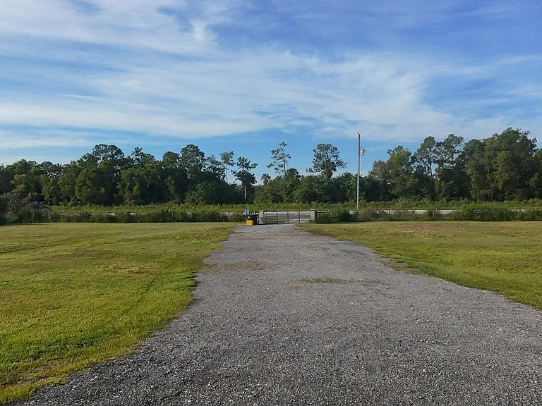 20365 Marie Ct — Photo 46