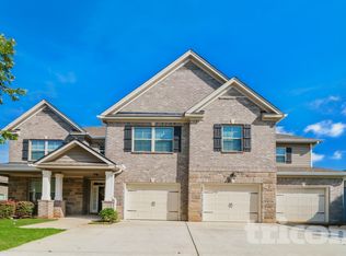 910 Southfork Dr, Loganville, GA 30052