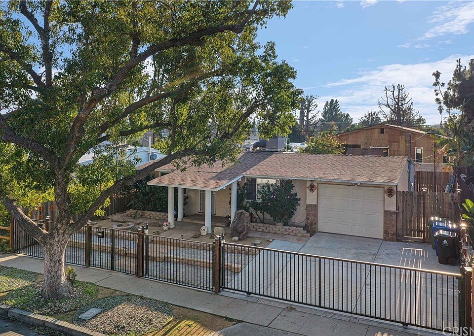 1st image of 8119 Cantaloupe Ave