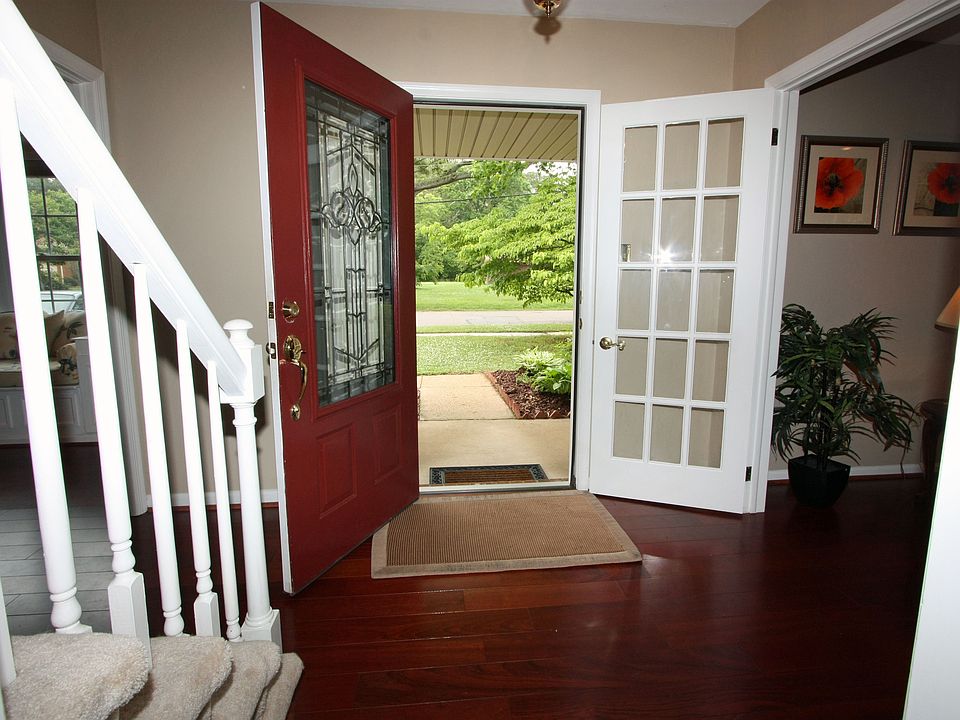 2nd image of 925 Eastern Shore Rd